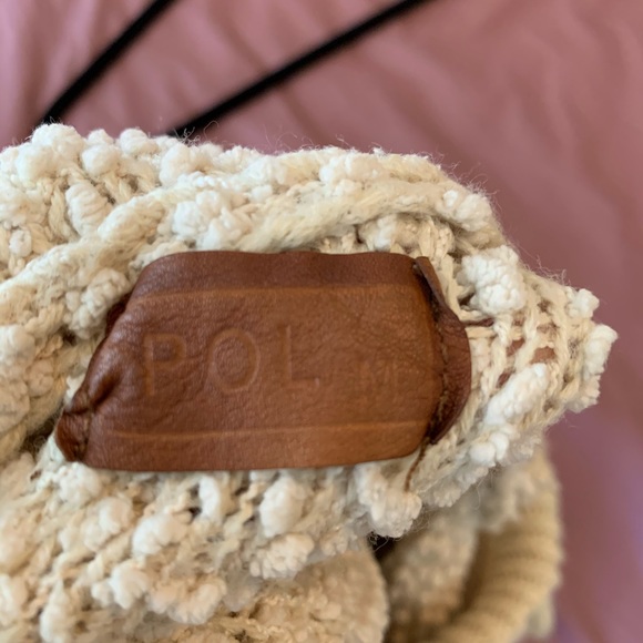 fuzzy pullover - Picture 3 of 3